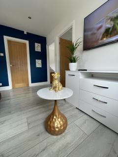 Luxurious apartment just off Mill Rd, near station - walk to historic city centre - 3