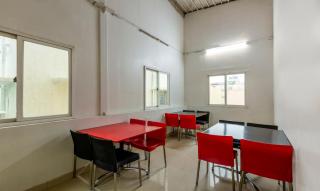 Itsy Hotels Hiland Suites - 6
