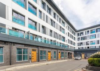 1 Bed Apartment - Redhill Central, Surrey, Gatwick #3 - Redhill - 4