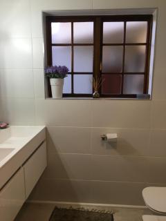 Oak Tree Lodge, Beaulieu, Kyalami - 3