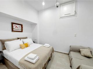 LOR apparemment in center of Adamas - Adamas - 2
