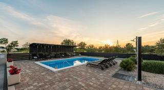 Villa Silentium ZadarVillas - Pristeg - 1