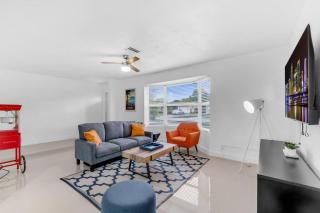 Hidden Gem 4 Bedroom Home with Private Pool & Game Room - 7