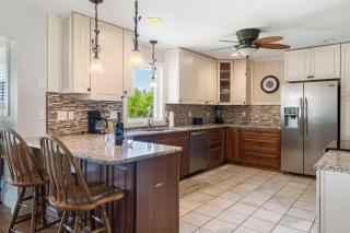 Lake Escape Lakefront Lodge at Red Bud Cove - 4