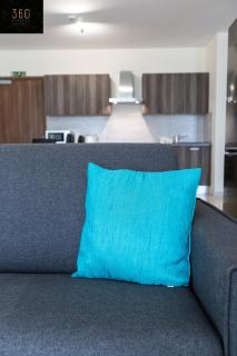 Lovely 2BR APT in a peaceful Neighbourhood w/WIFI by 360 Estates - 3