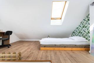 Artistic Flat With Entresol - 5' Market Square - by Upstairs - Cracovia - 3