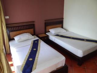 PorterHouse Beach Hotel - 6