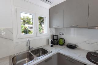 Rise & Shine Apartment 2 - 8