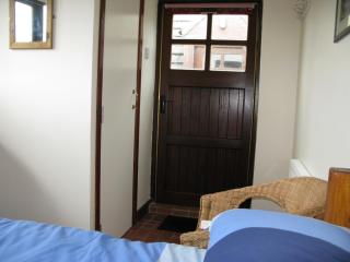 Aille River Tourist Hostel and Campsite Doolin - Doolin - 3