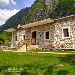 Stomici Guesthouse - Ndërlysaj - 0