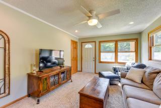 Dog-Friendly Watertown Vacation Rental with Deck - 6