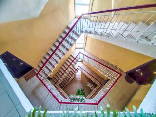 AZNEFT SQUARE SEA VIEW FAMILY APARTMENTs - 2