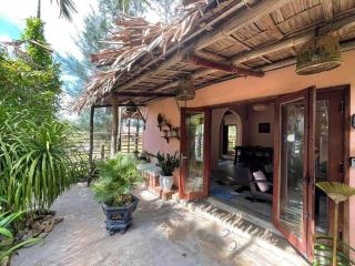 Tropical House by Hoa - An Bang - 0