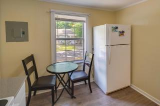 Cozy 3 Oaks Cottage in Gulfport Close to Beach! - Gulfport - 5