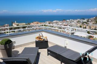 Victory's Luxury House with Jacuzzi on the Roof - 9