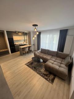 Top Studio - Brasov - 0