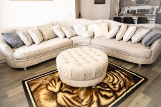 Regal Apt with King & Queen Bed for Long-Term Stay - 7