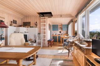 Cabin - Sleeps 6 - Pets Ok - Pato - Parking - 5