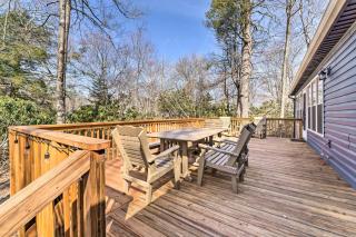 2 Mi to Beech Mtn Family Retreat with Fire Pit - Beech Mountain - 8