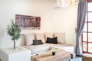 Jonathan City Apartment - 7