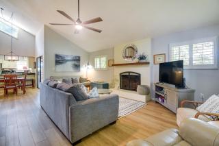 Walk to North Myrtle Beach Family-Friendly Home! - Myrtle Beach - 0