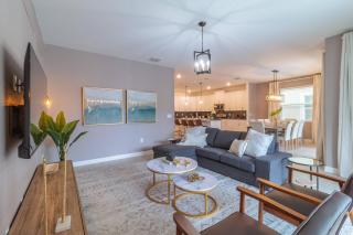 Gorgeous 6-bedroom house with private pool - Kissimmee - 0
