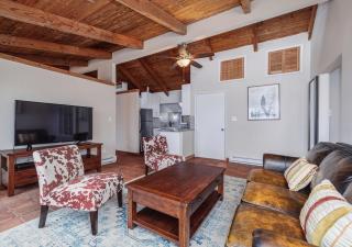 2 BR Newly Renovated Waterfront Home; 10 min from MGM & the Gaylord - Fort Washington - 7
