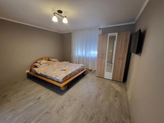 Casa Berzelor - 0