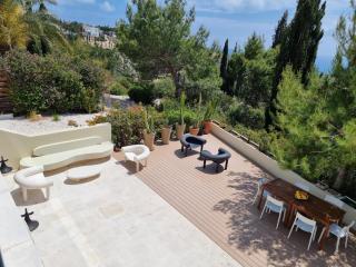 EXQUISITE GOLF VILLA with Sea, 8Tee, Green Views, in Aphrodite Hills Golf Resort - Kouklia - 0
