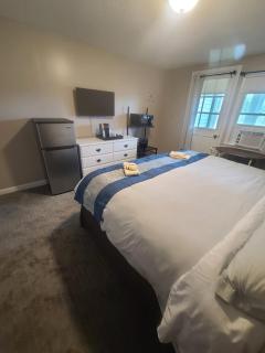 Lake Shore Farm Inn - Northwood - 2