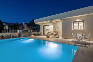 Villa Adiola, An Unrivalled Retreat - Kalamaki - 7