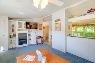 Serene Home 2 Decks, 3 Mi to Blue Ridge Pkwy - 5