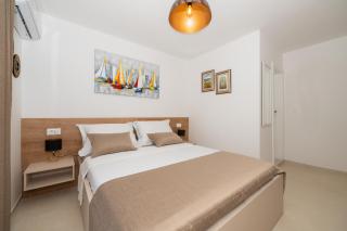 Villa Kate Bratuš, Makarska - 1