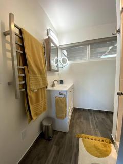 Sunrize Destinations - Newly renovated Mesa Studio - Santa Barbara - 3