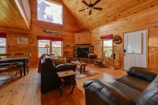 Mtn-View Cabin Deck and Pets Welcome in Murphy - Murphy - 8