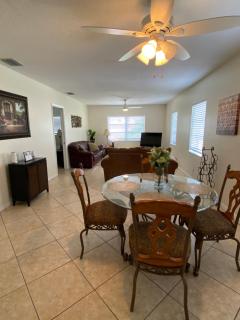 Quiet & Spacious North Palm Beach 2 bed 2 bath - North Palm Beach - 0