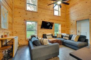 3 Mi to Lake Harney Home on 6 Acres with Fire Pit - - 7