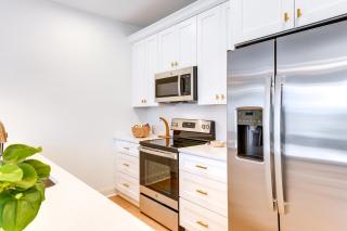 Charlotte Getaway with Yard - 3 Mi to Uptown! - Charlotte - 4
