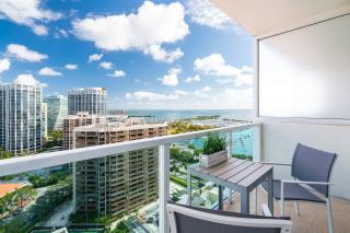 City View Balcony steps from Restaurants, Peacock Park & Marina - Miami - 7