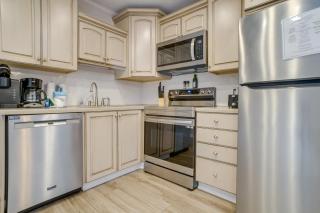 Walk to Beach Condo with Balcony in Hilton Head - Hilton Head Island - 9