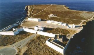 Villa Miau V3, pool, 400 meters from the beaches, right in the center of Sagres - Sagres - 7