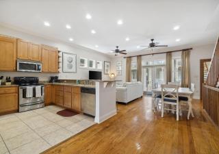 Cozy Beach House (4 min walk) w/Pool + Fast WiFi - Panama City Beach - 9