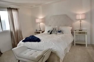 Beach House located in quiet community. - Oxnard - 2