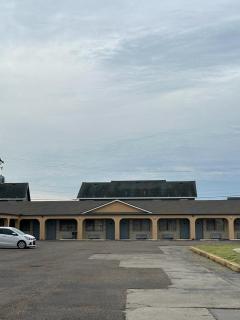 Executive Inn Robstown - 5