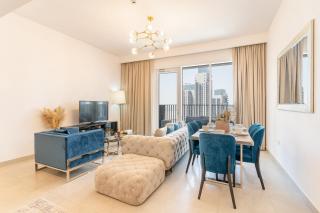 Spacious 2 Bedroom on High Floor in Creek Horizon - Allsopp&Allsopp - Dubai - 9