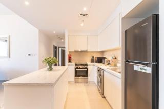 Spacious 2 Bedroom on High Floor in Creek Horizon - Allsopp&Allsopp - Dubai - 5