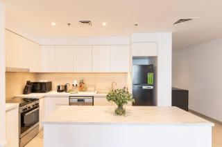 Spacious 2 Bedroom on High Floor in Creek Horizon - Allsopp&Allsopp - Dubai - 4
