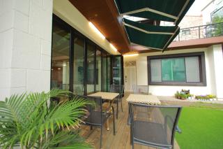 Slow Vibe Myeongdong - 6