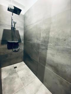 La King Le 50 Suites and SPA - 4