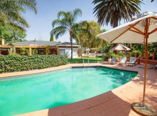 Golden Candle Guest House - Roodepoort - 0